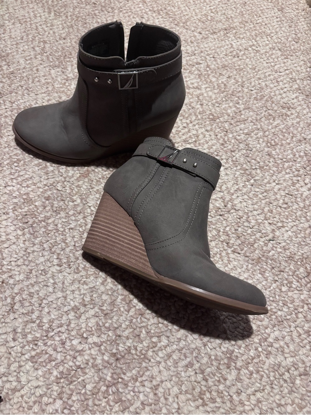 Nautica Gray Wedge Ankle Boots with Buckle